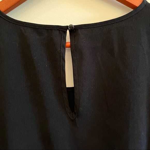 Pleione Rounded Hem Top Size M - Picture 6 of 8